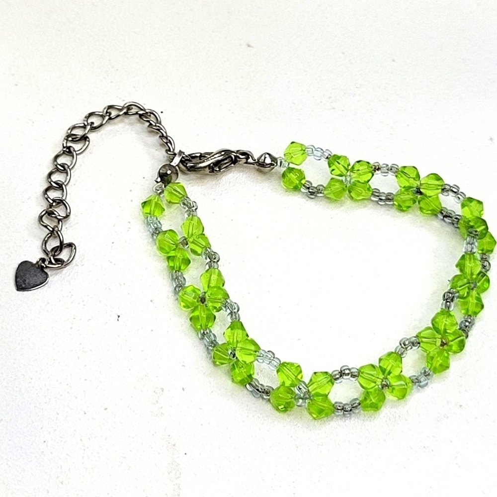 Bright Peridot Beaded Floral Bracelet